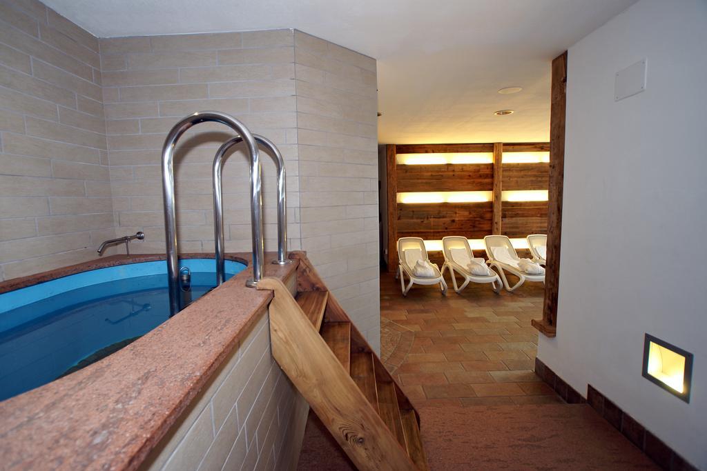سان مارتينو دي ديكاسْتْرْ Sporting Aparthotel المظهر الخارجي الصورة